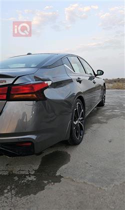 نيسان ألتيما